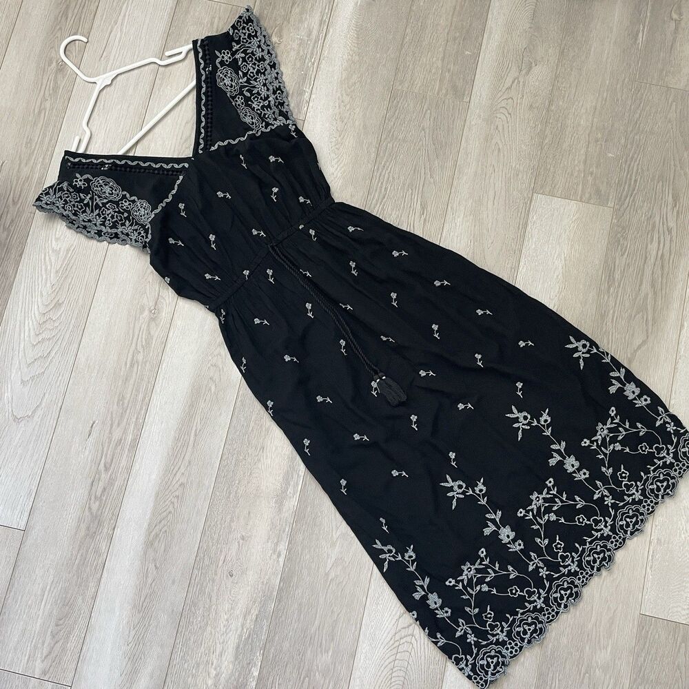 Abercrombie & Fitch Dress embroidered floral midi womens Black (small) party